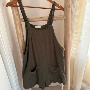 Altard State army green Romper, size medium runs small